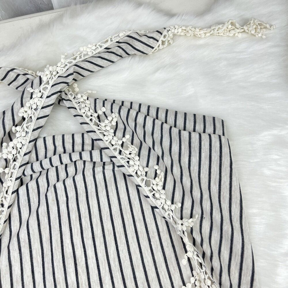 ⚓️ NWOT Oatmeal Black Striped Triangle Bandanna Scarf Lace Fringe Forever 21 OS - Picture 10 of 16